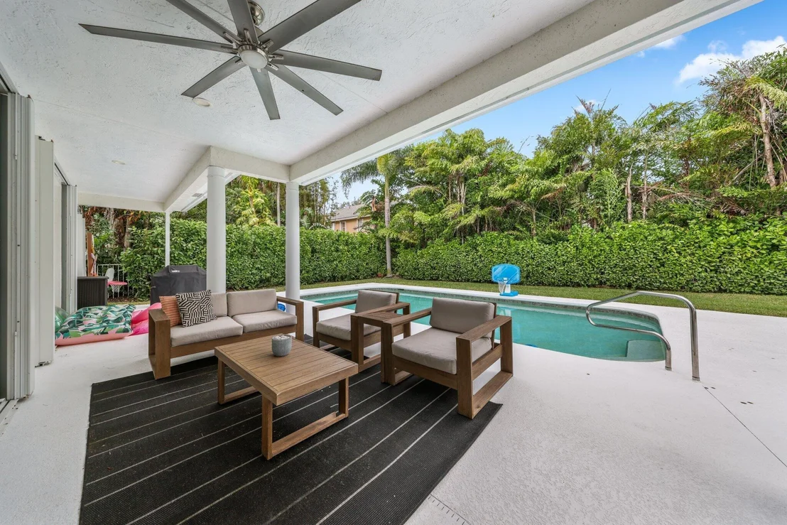 Photo of 423 Meadowlark Drive