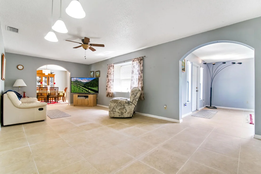 Photo of 4793 Avocado Boulevard