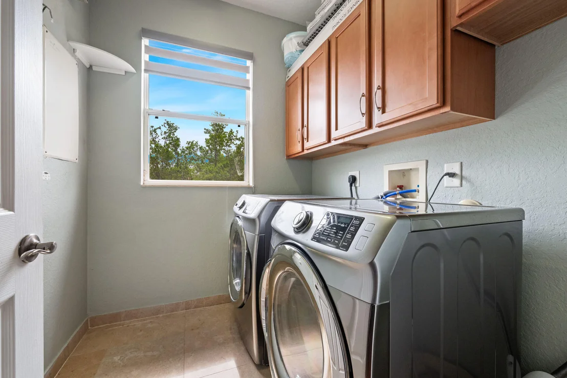 Photo of 658 Cresta Circle