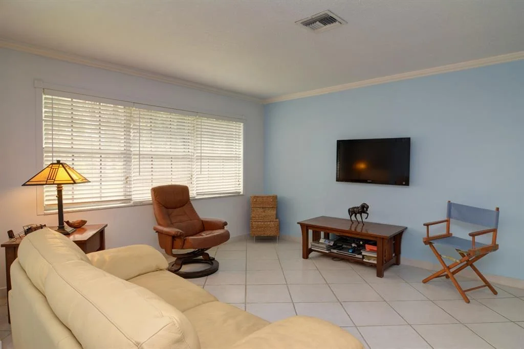 Photo of 1136 SE Saint Lucie Boulevard