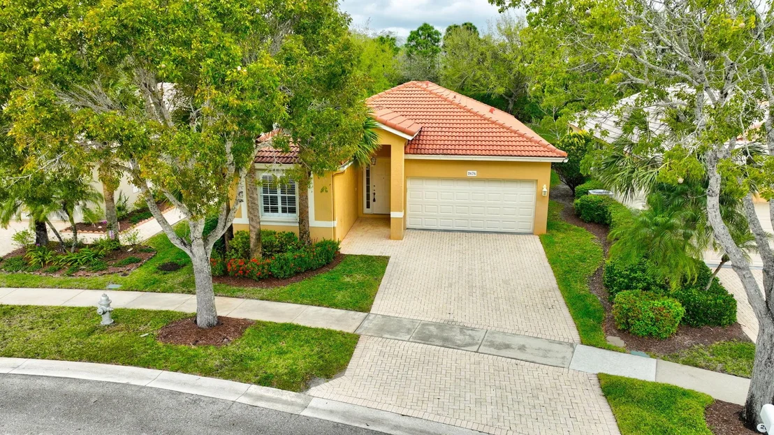 Photo of 2676 Clipper Circle