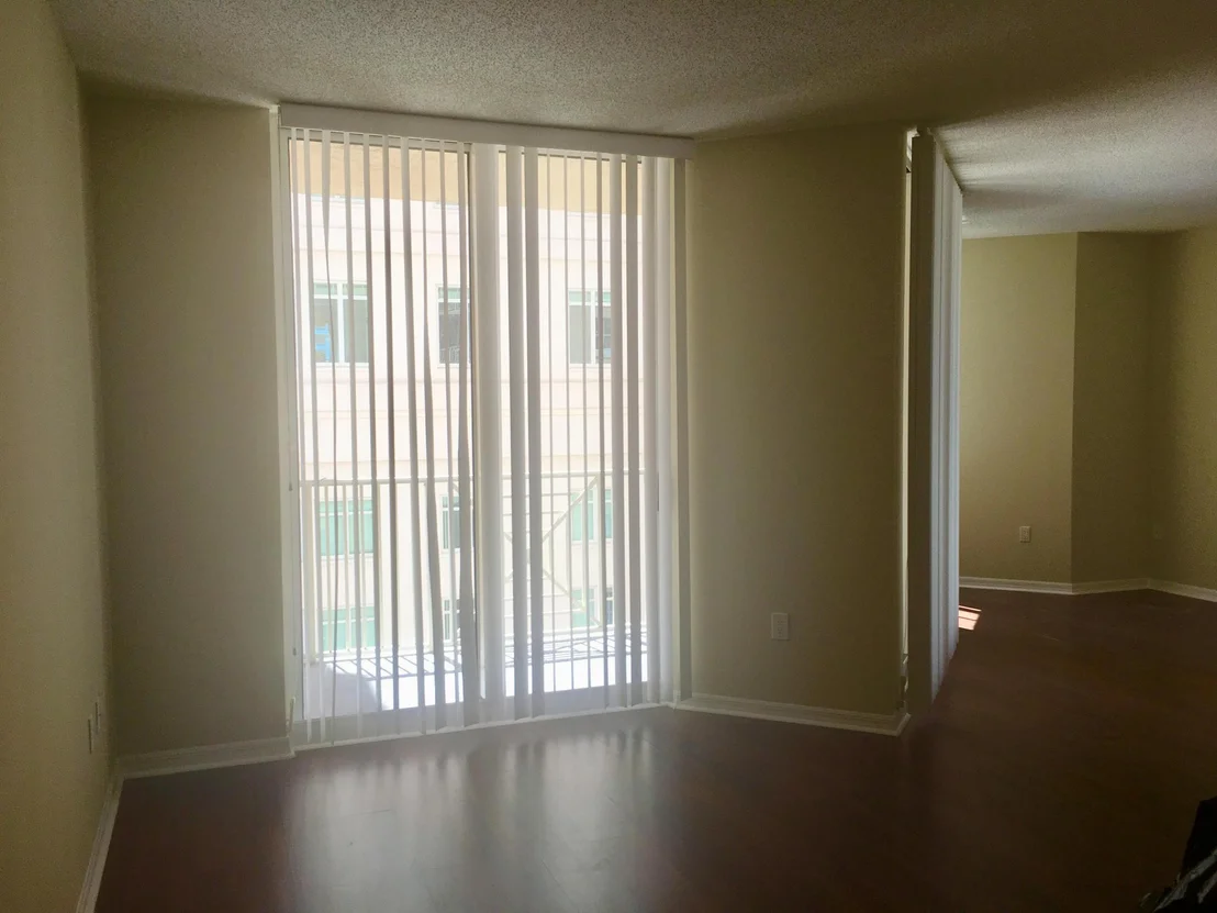 Photo of Unit 607 at 255 Evernia Street