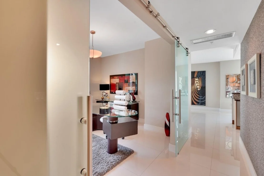 Photo of Unit 607 at 1 N Ocean Boulevard