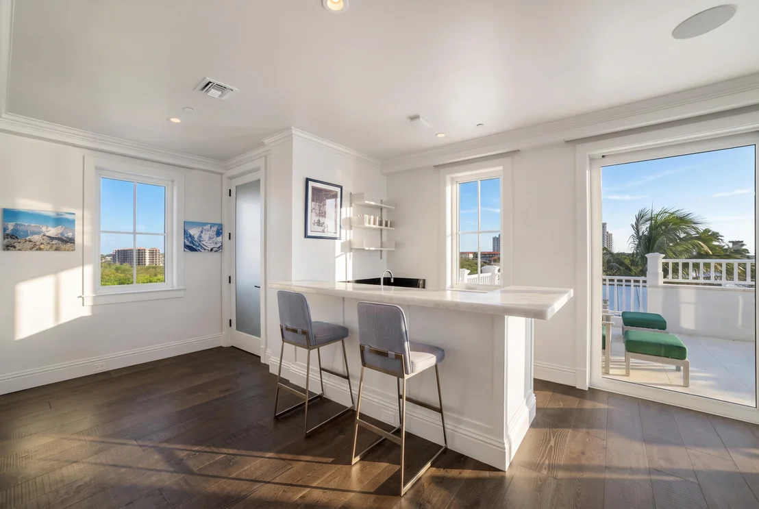 Photo of 4101 S Ocean Boulevard