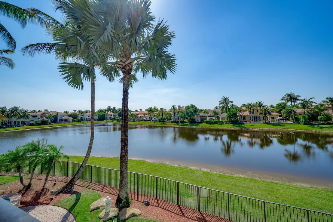 Photo of 17593 Middle Lake Drive