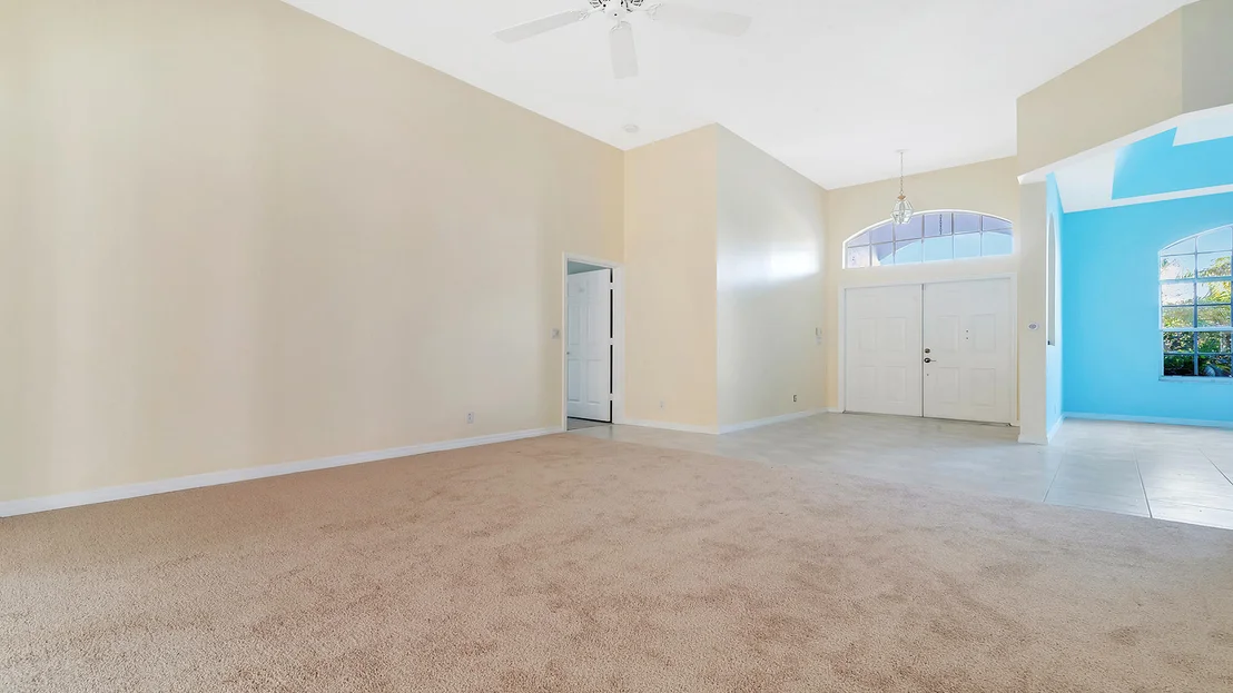 Photo of 11272 Edgewater Circle