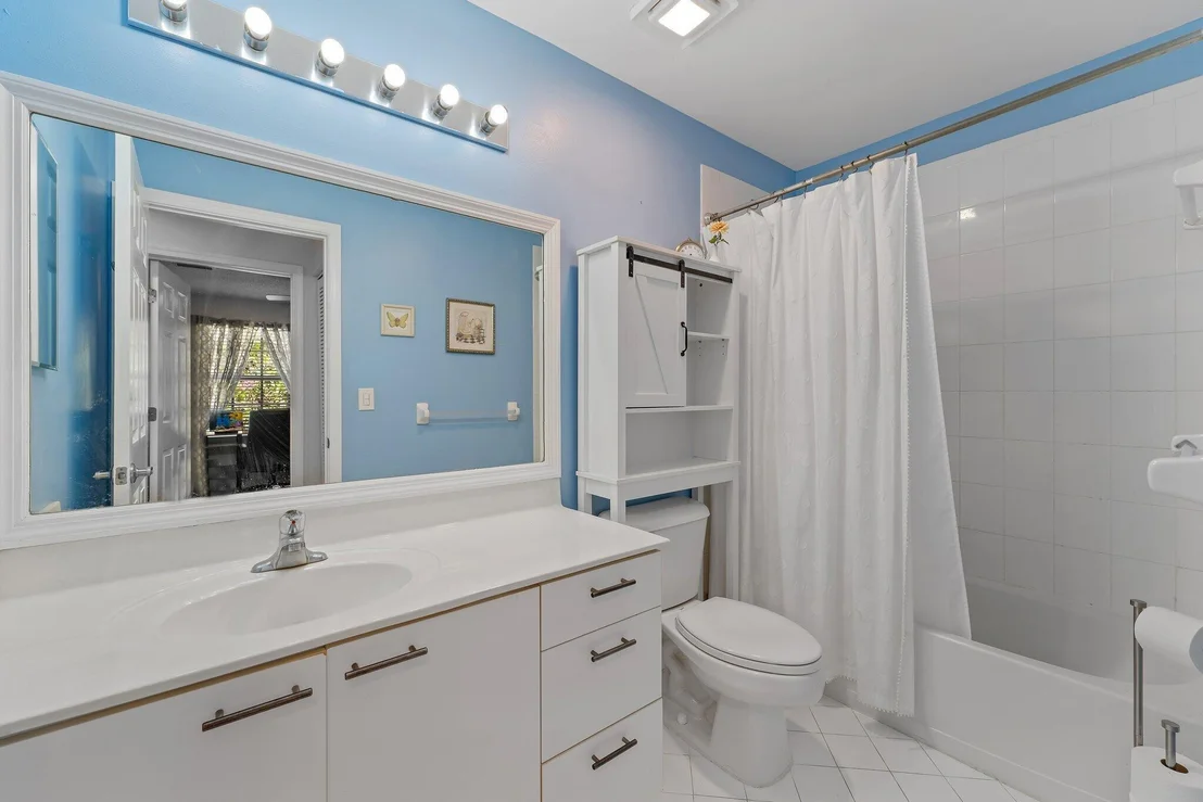 Photo of 9886 Warner Lane