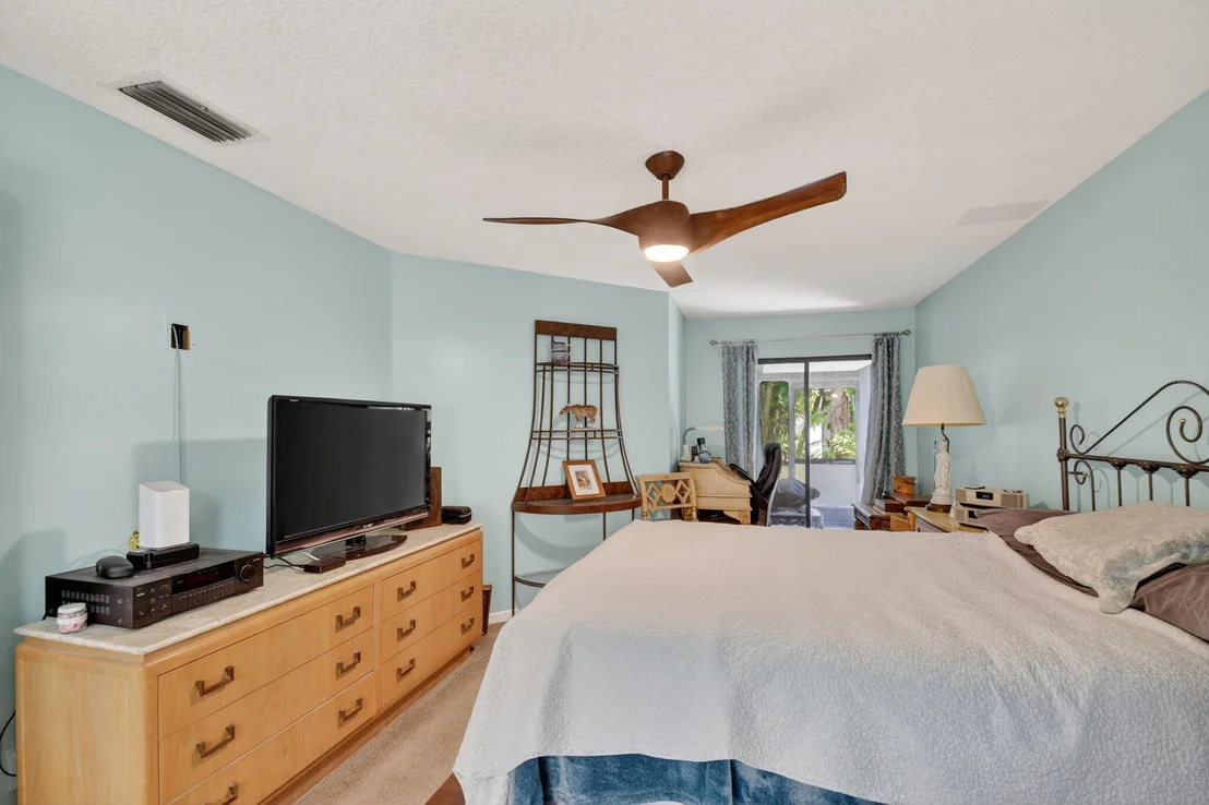 Photo of 5155 Pine Drive