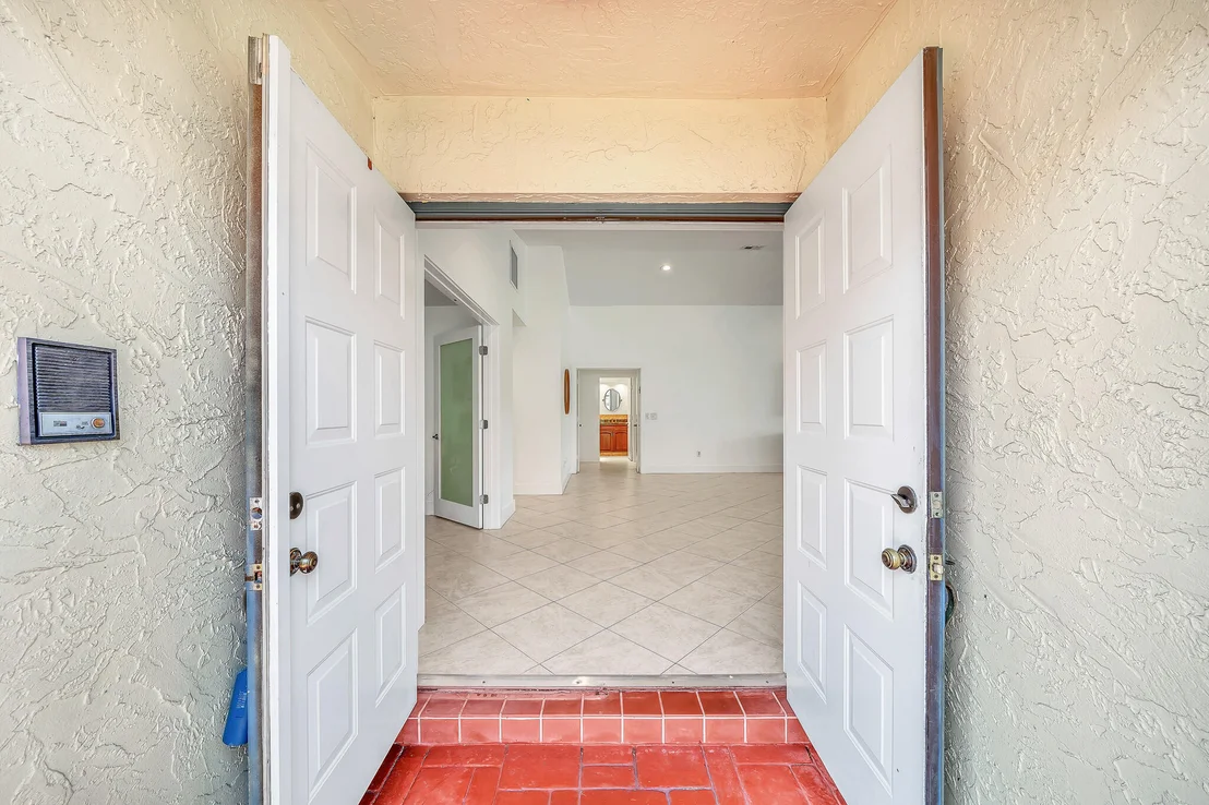 Photo of 10255 Sunset Bend Drive