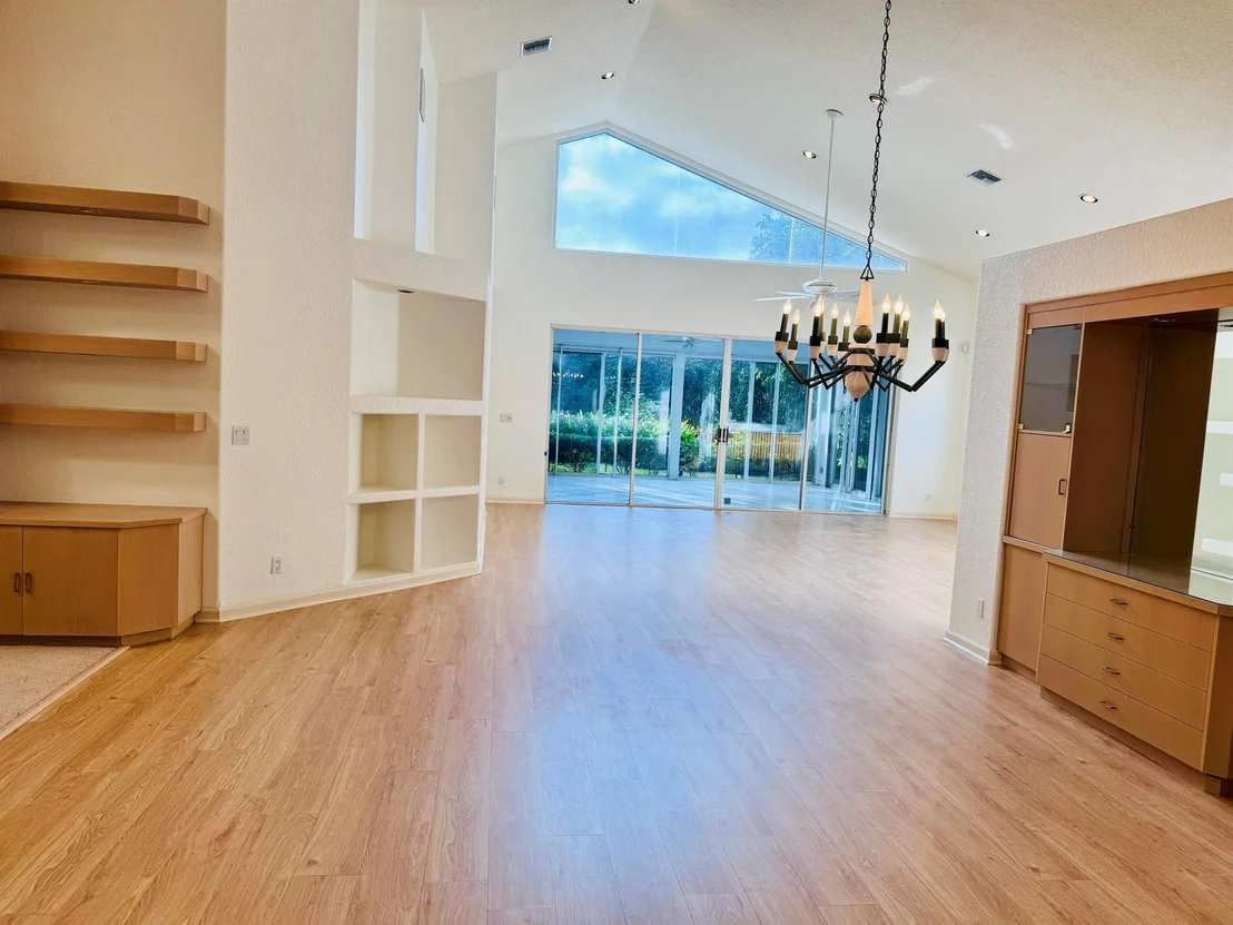 Photo of 6310 Evian Place