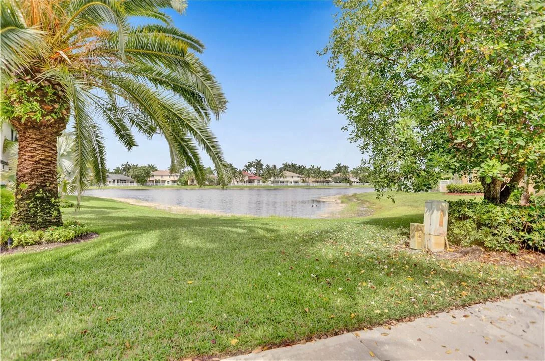 Photo of 1896 Harbor Pointe Circle
