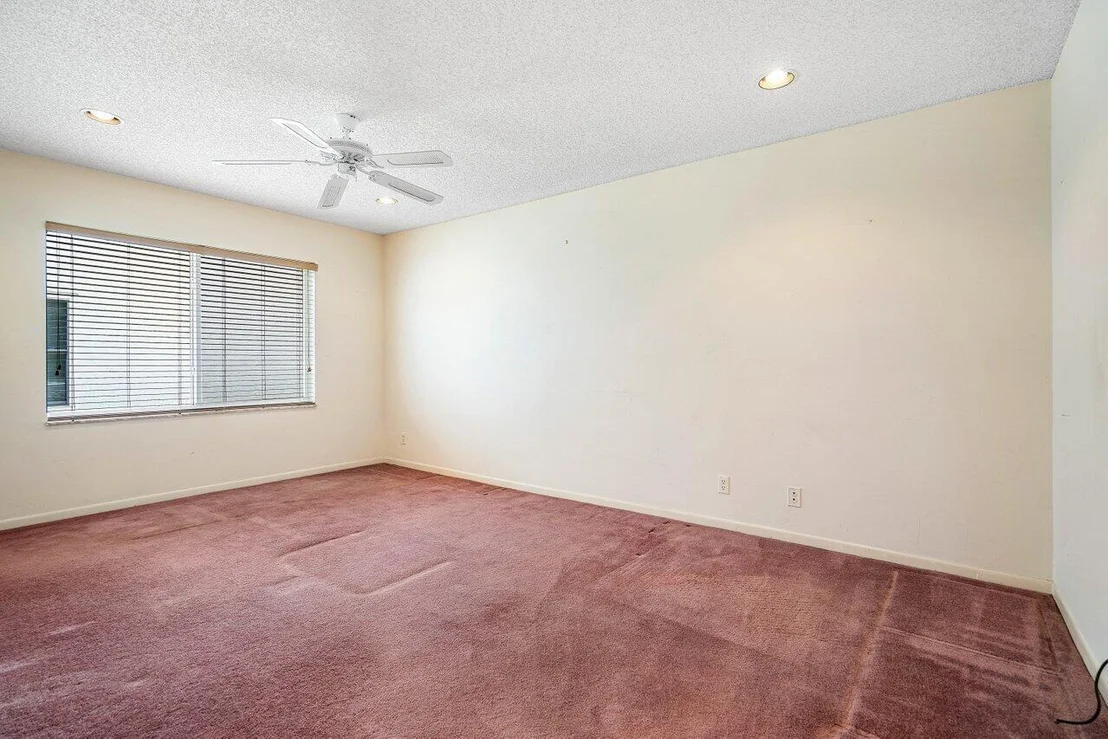 Photo of 9439 Sun Pointe Drive