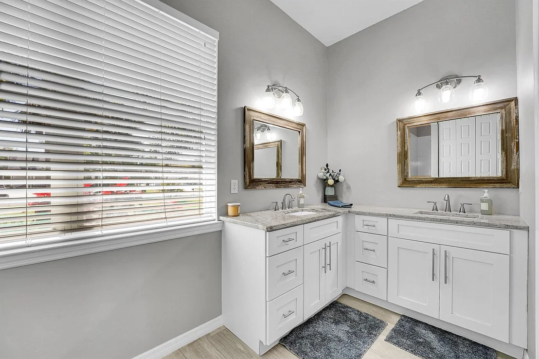 Photo of 1404 Lone Pine Drive