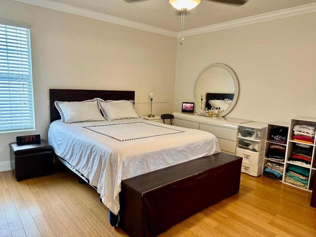 Photo of 2532 NW 33rd Avenue