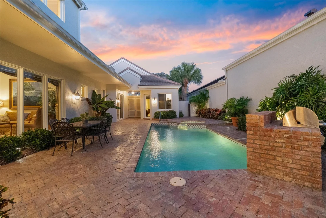 Photo of 602 Oak Harbour Drive