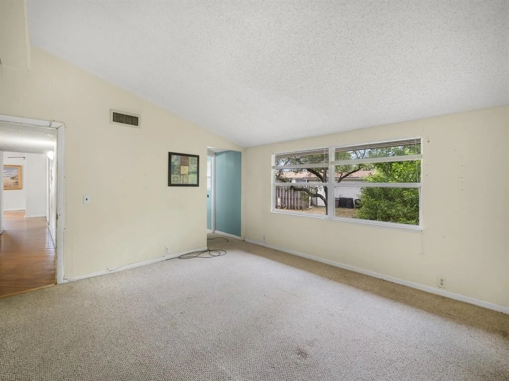 Photo of 5037 Lake Boulevard