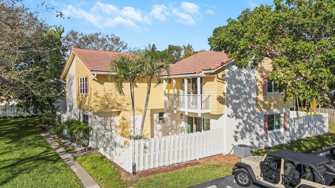Photo of 153 Seabreeze Circle