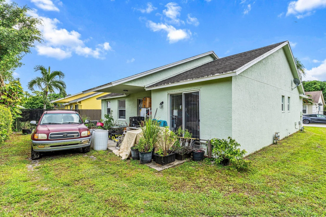 Photo of 1087 Salmon Isle