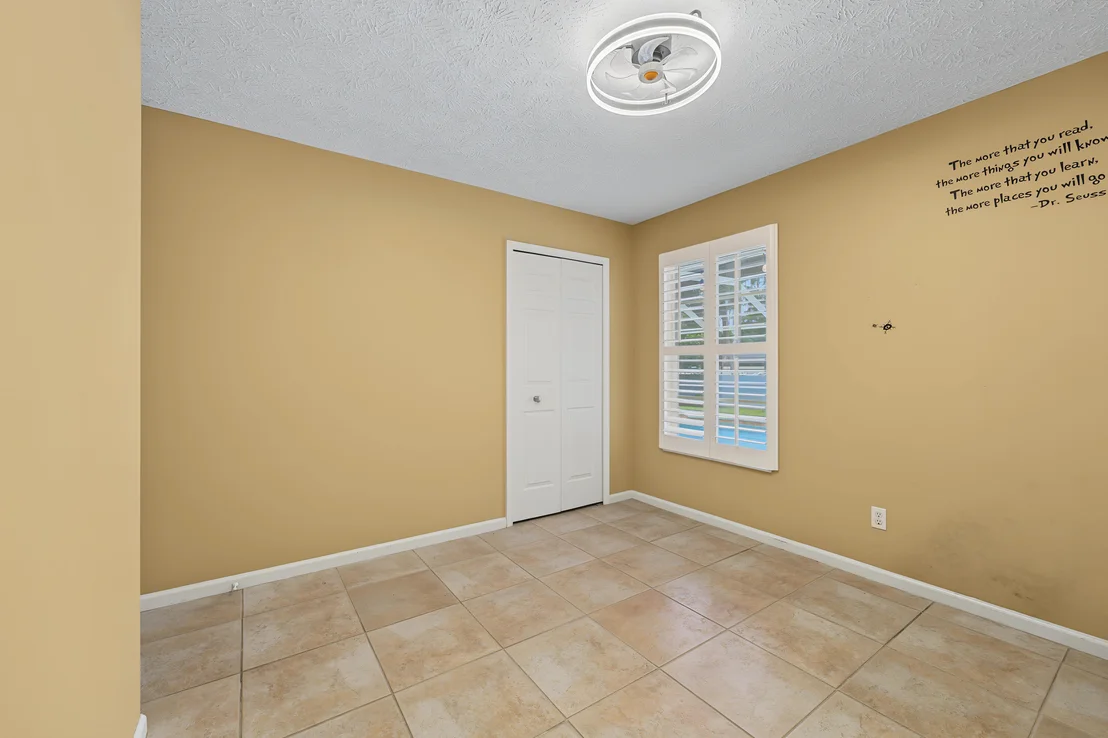 Photo of 6908 Bronte Circle