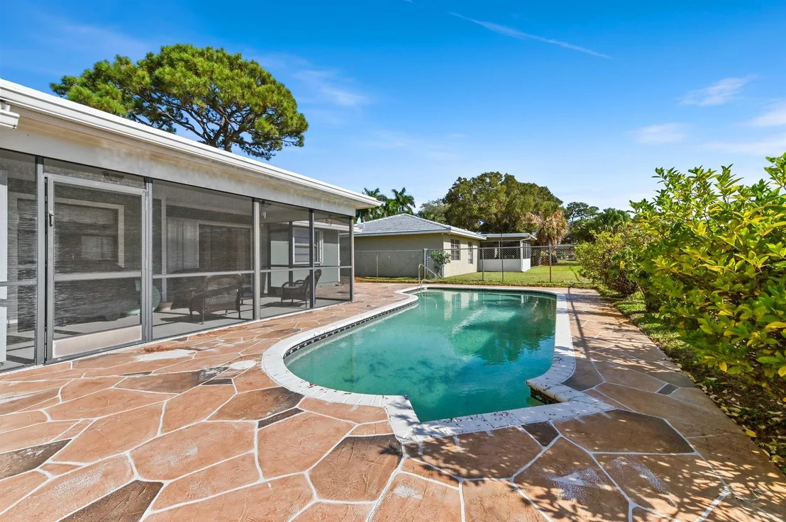 Photo of 2525 Maniki Drive