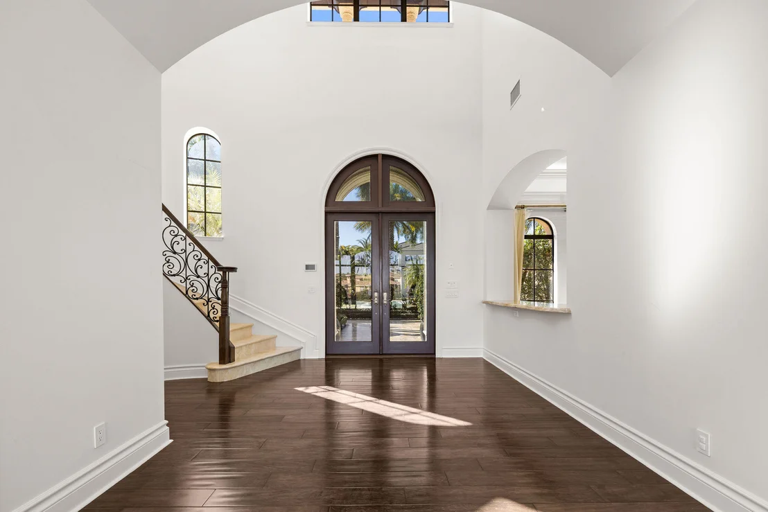 Photo of 9253 Este Lago Drive