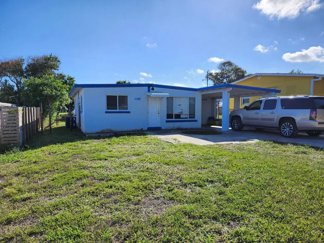 Photo of 1102 James Road
