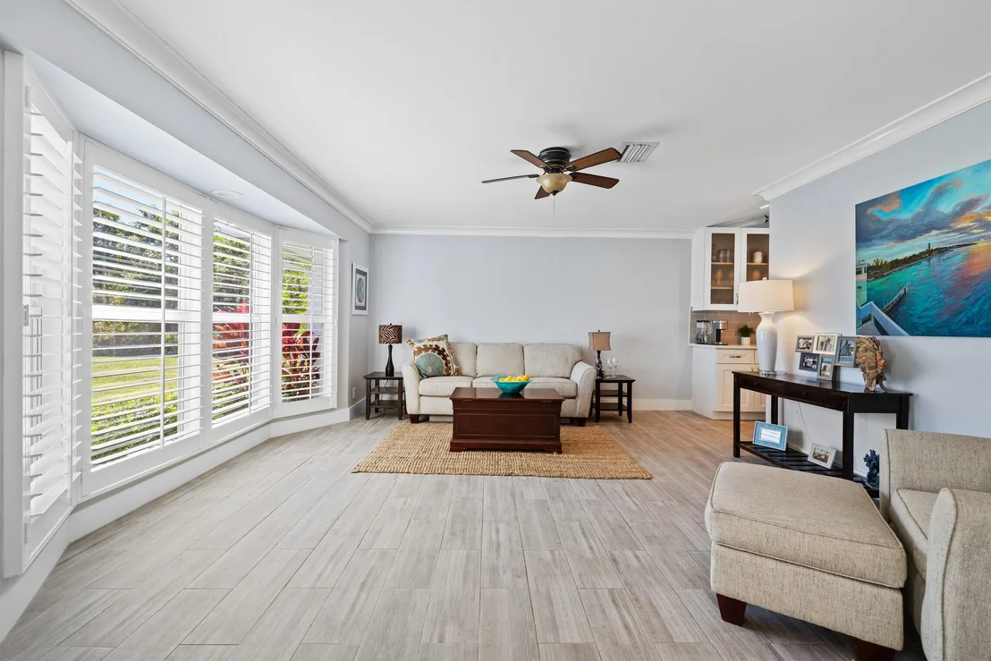 Photo of 17767 Mellen Lane