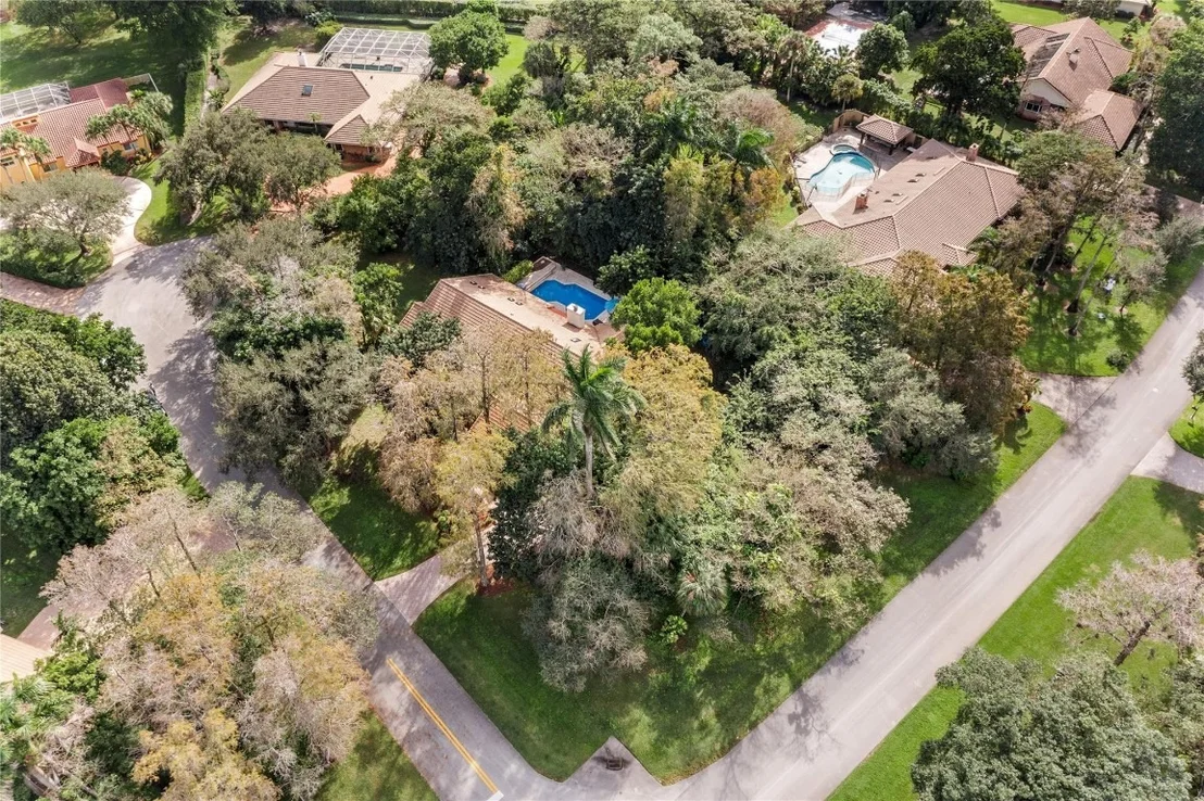 Photo of 7722 Laurel Lane
