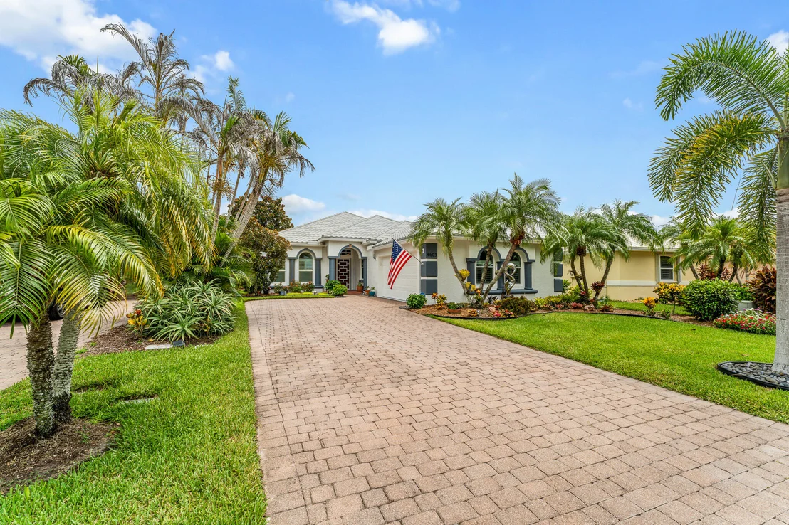 Photo of 4603 NW RED MAPLE Drive