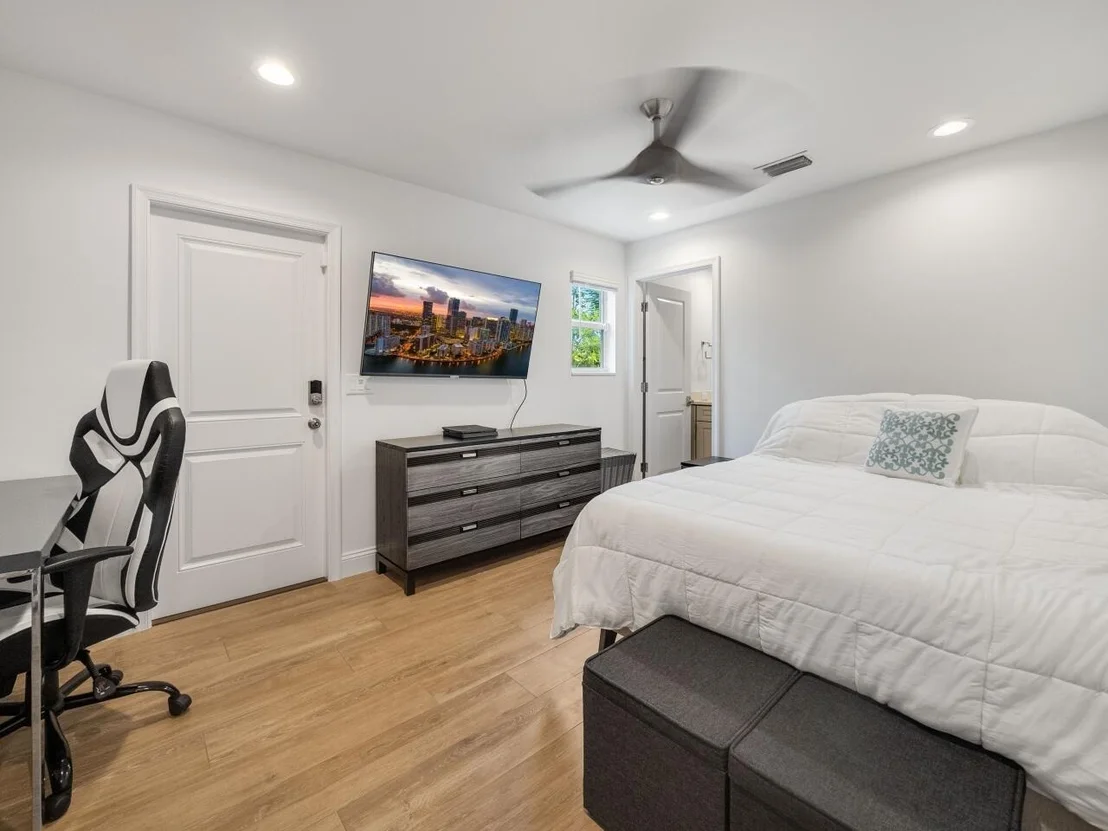Photo of 118 Lands End Way
