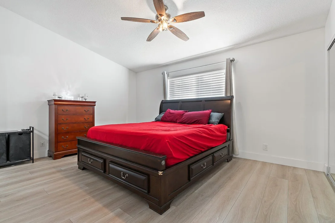 Photo of 162 Greentree Circle