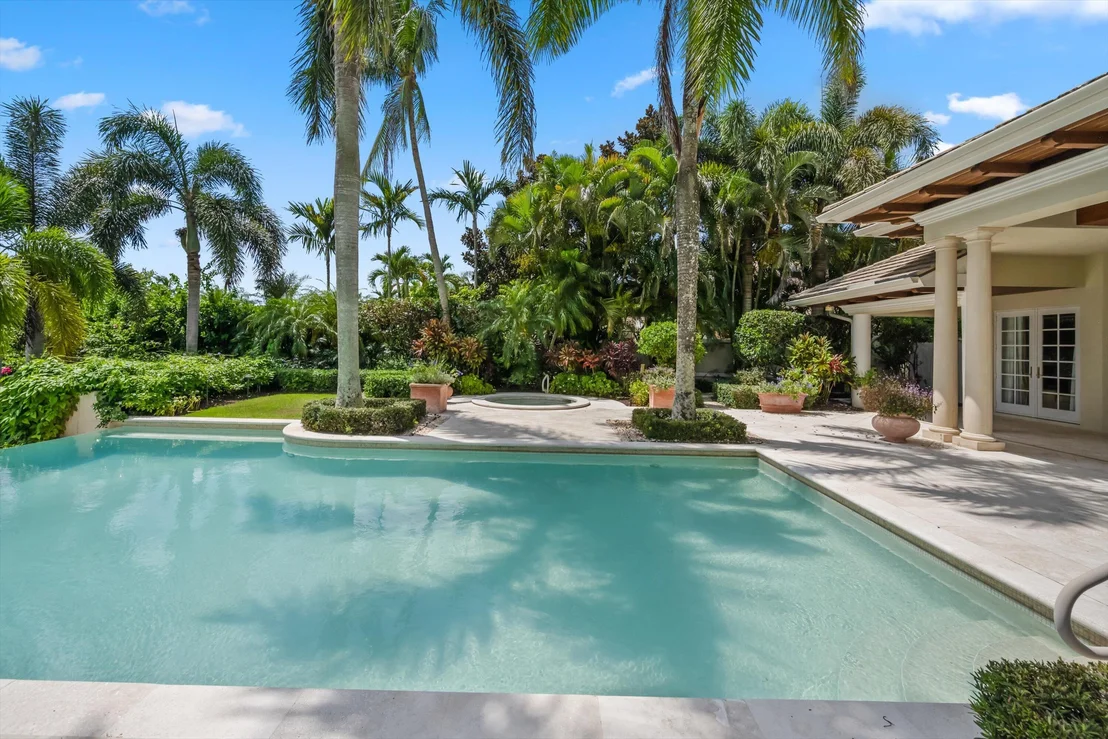 Photo of 252 Locha Drive
