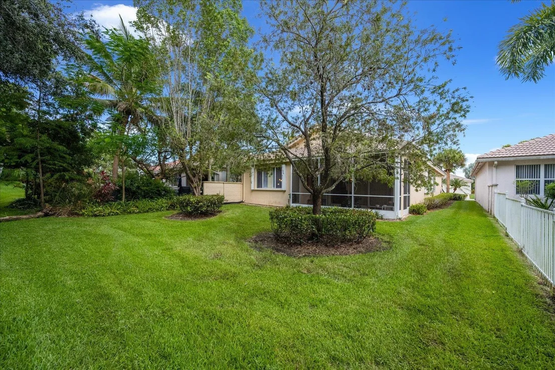 Photo of 2696 Clipper Circle