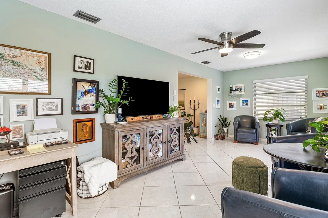 Photo of 6027 Stanley Lane