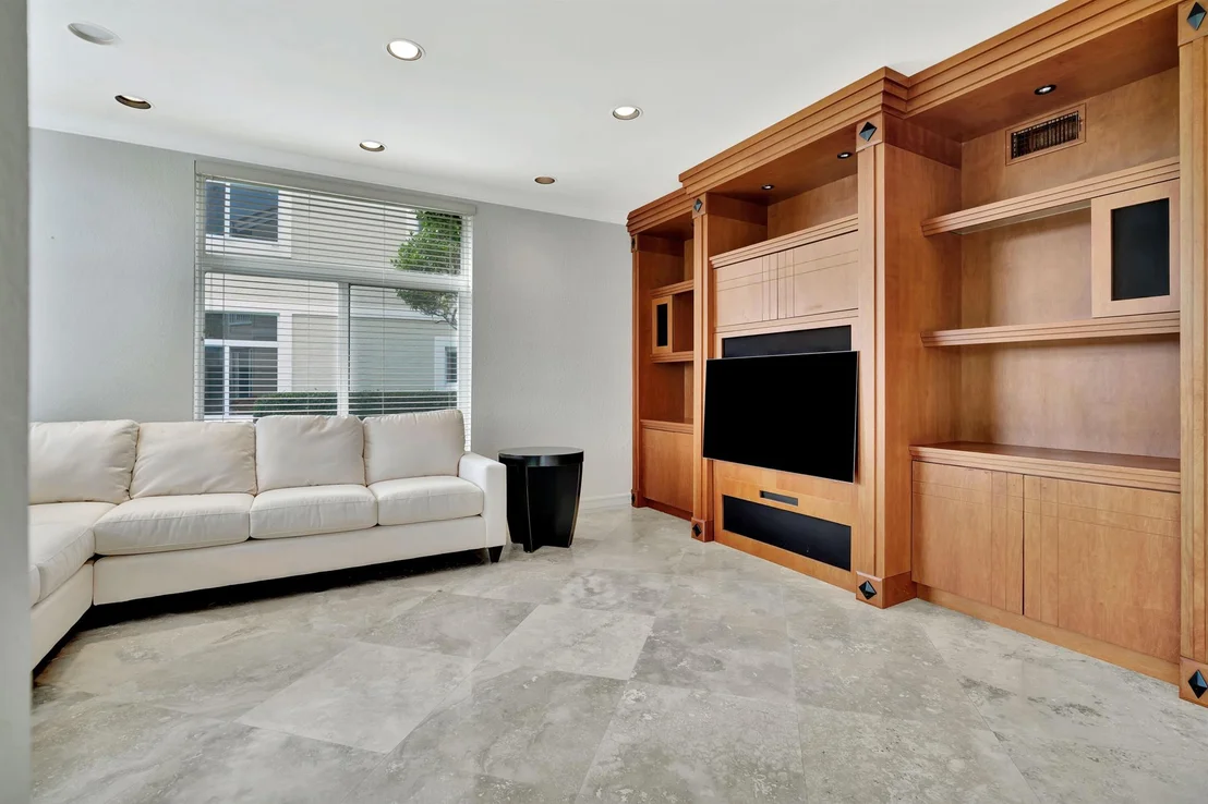 Photo of 156 Eagle Drive