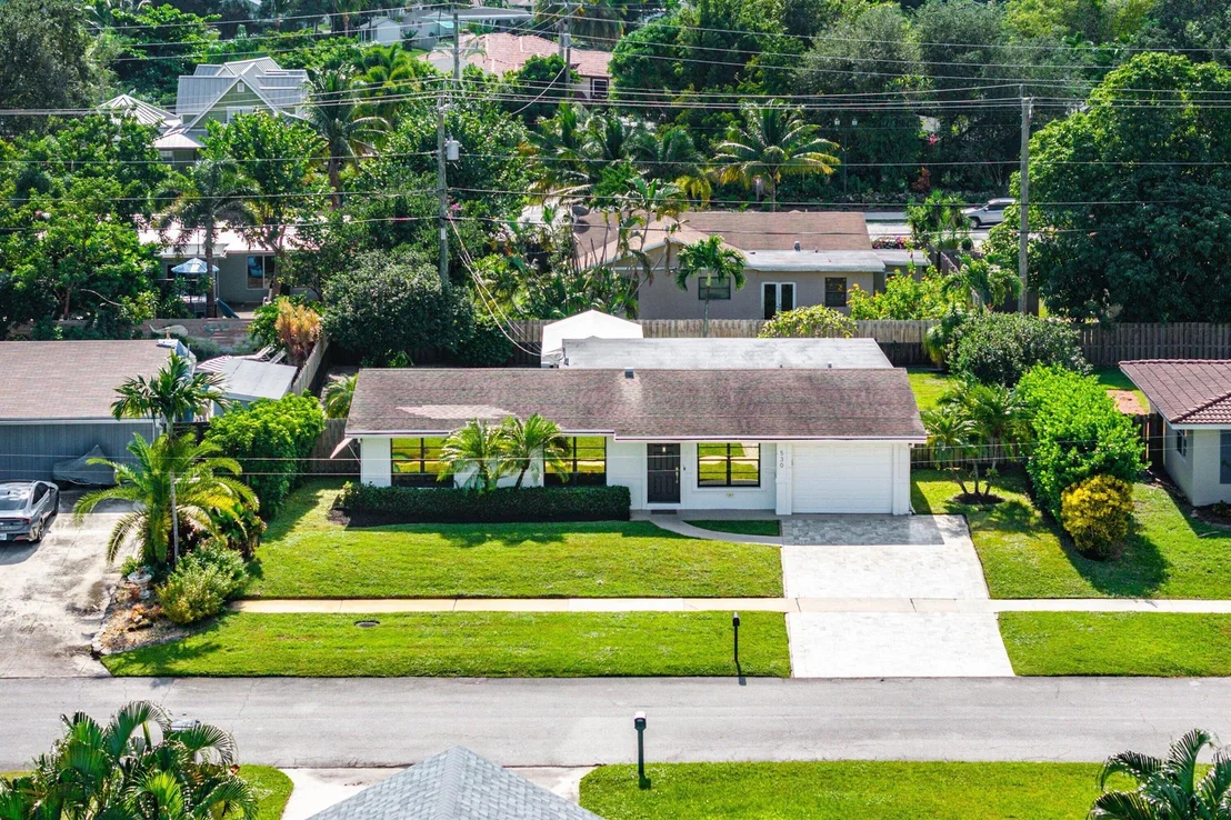 Photo of 530 Heron Drive