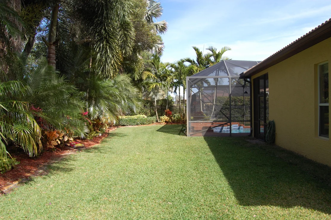 Photo of 2035 SW Panther Trace