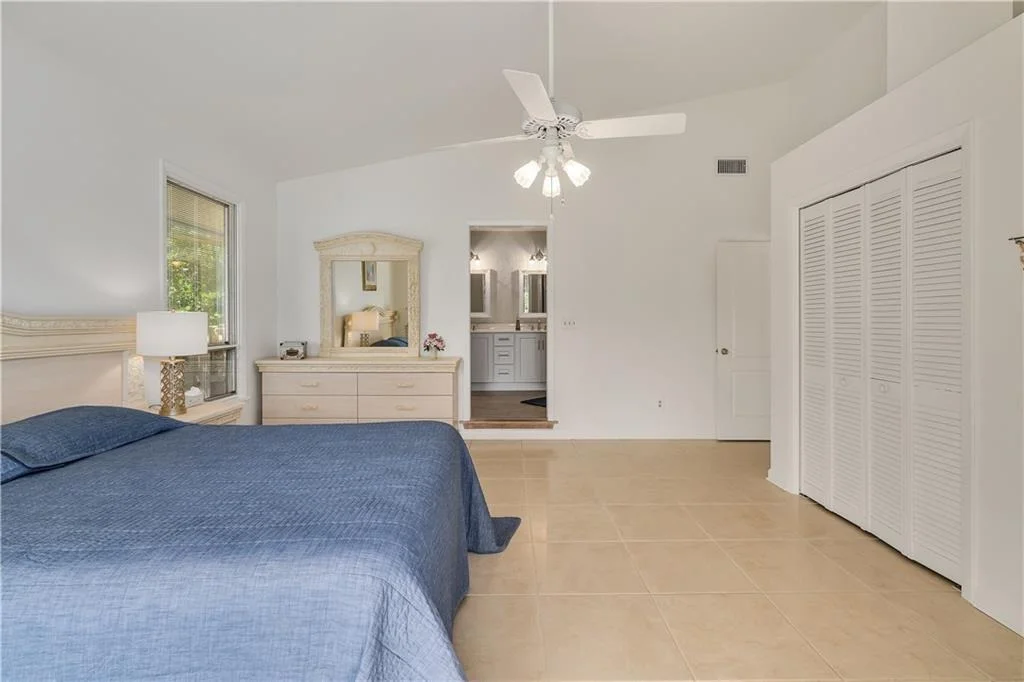 Photo of 451 12th Place SE