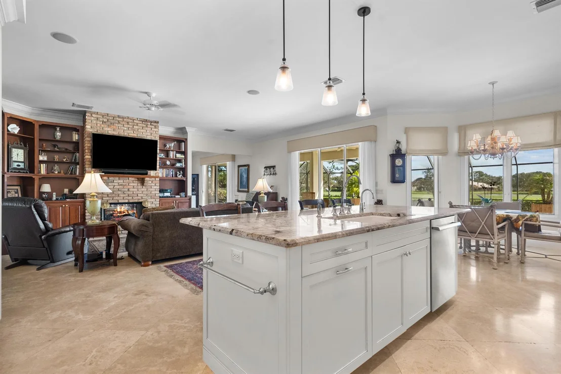 Photo of 6645 SE Barrington Drive