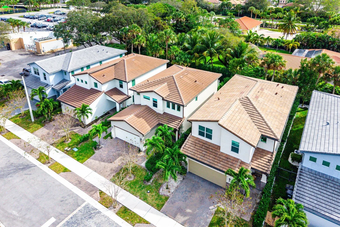 Photo of 4310 Buttonwood Drive