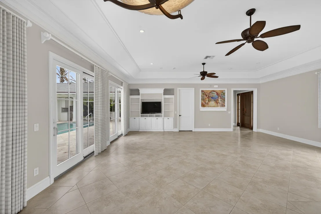 Photo of 544 Live Oak Road