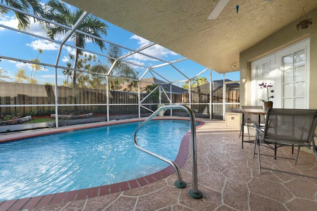 Photo of 1380 Hideaway Bend