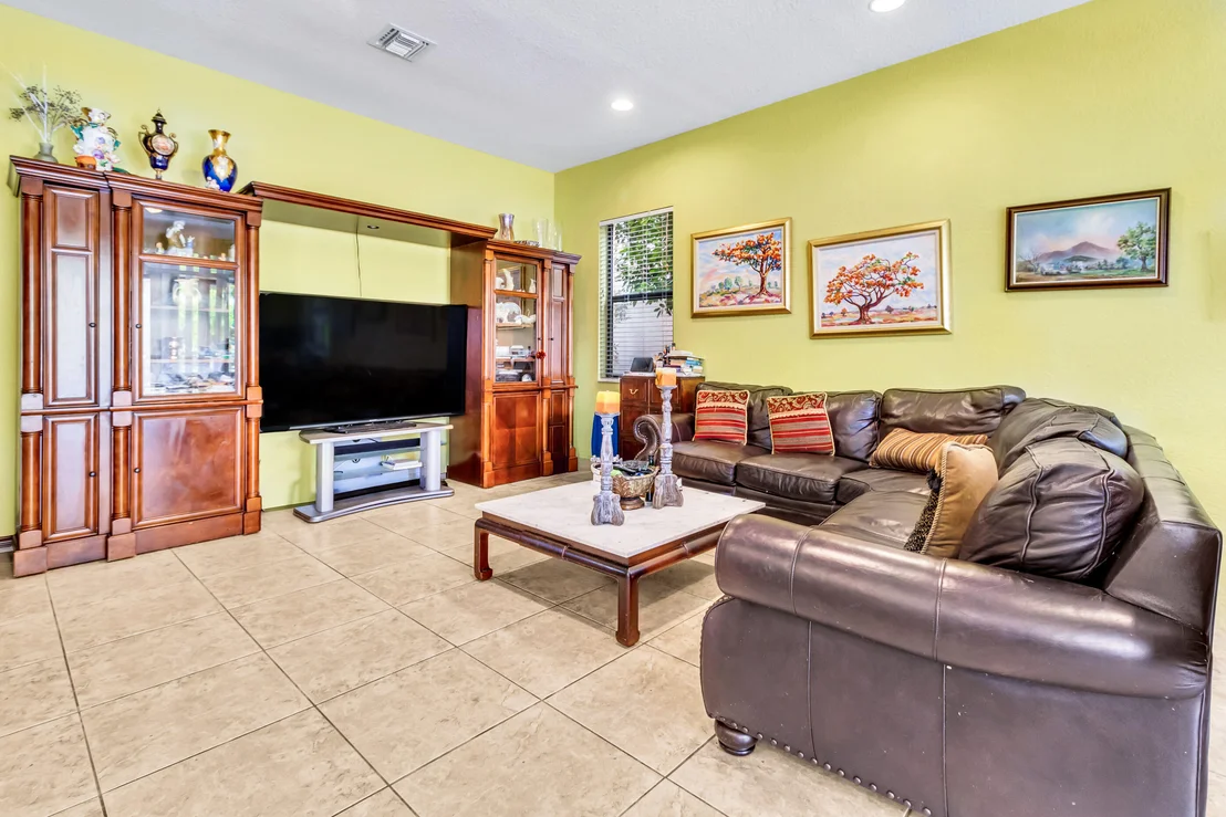 Photo of 3546 Collonade Drive