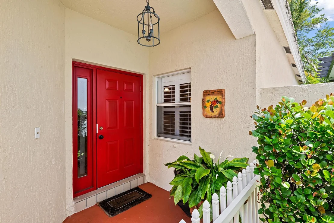 Photo of 5825 Eagle Cay Lane