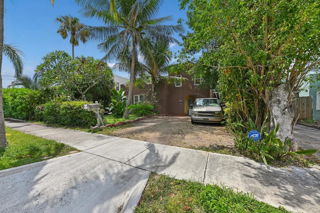 Photo of 428 El Prado