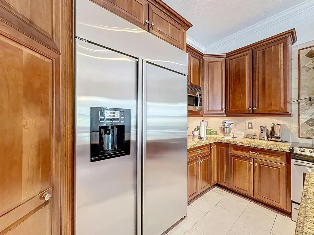 Photo of 1673 VICTORIA POINTE Circle