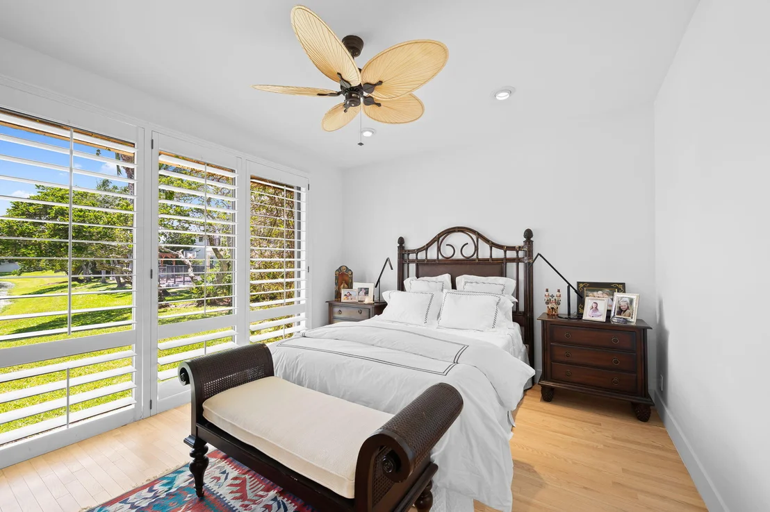 Photo of 4885 Regency Court