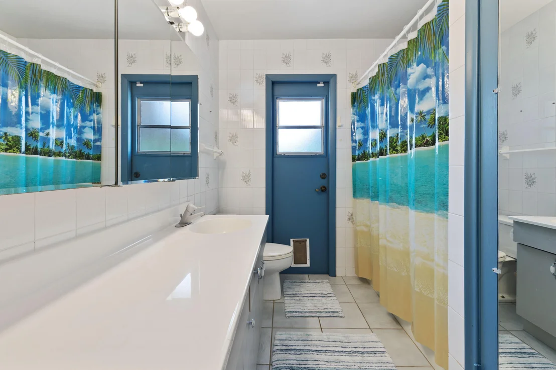 Photo of 634 Riviera Drive