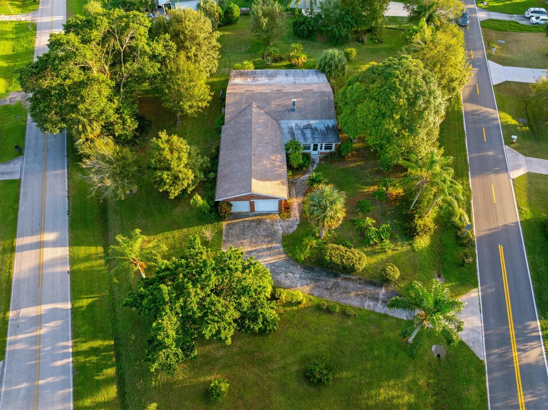 Photo of 4900 Palm Drive