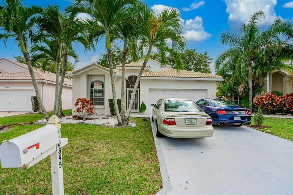 Photo of 10895 Fillmore Drive